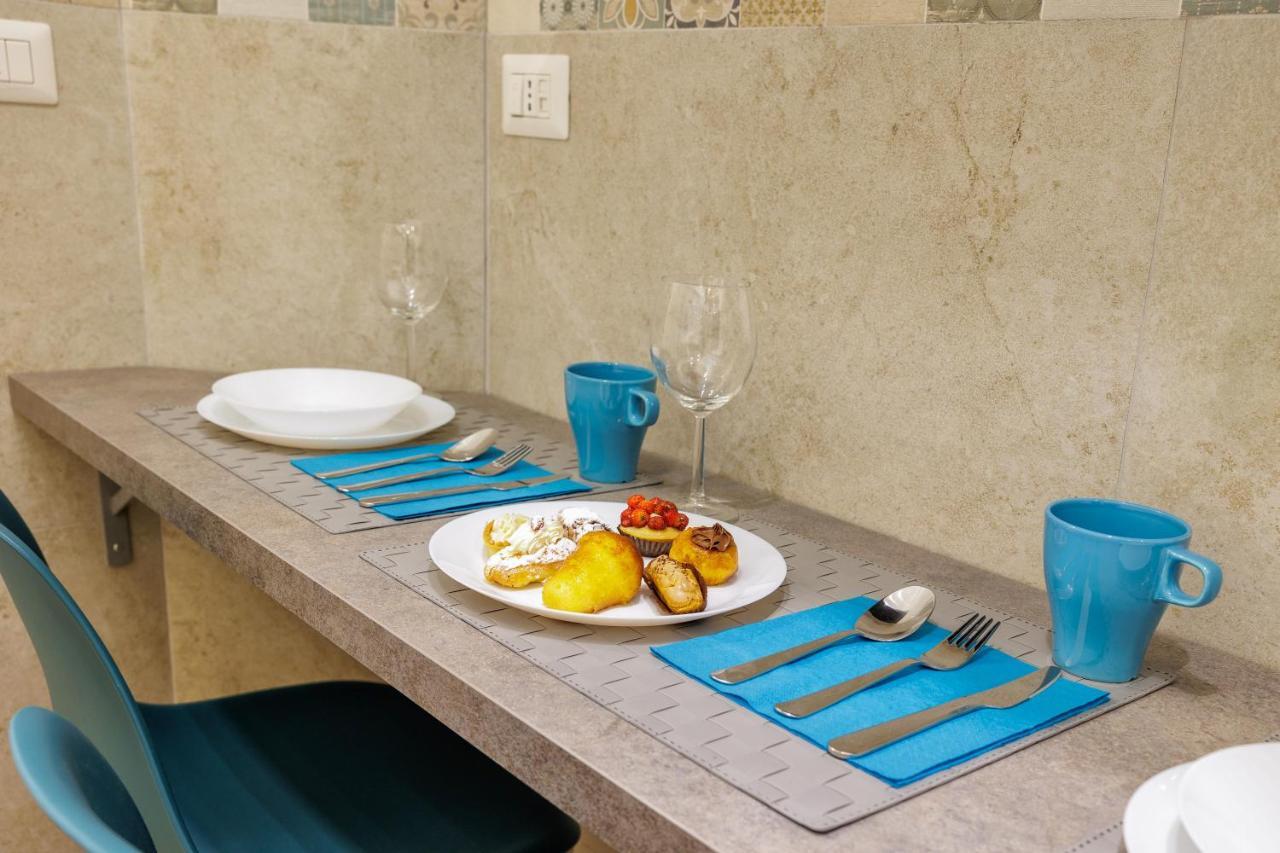 Live Suite Napoli Экстерьер фото