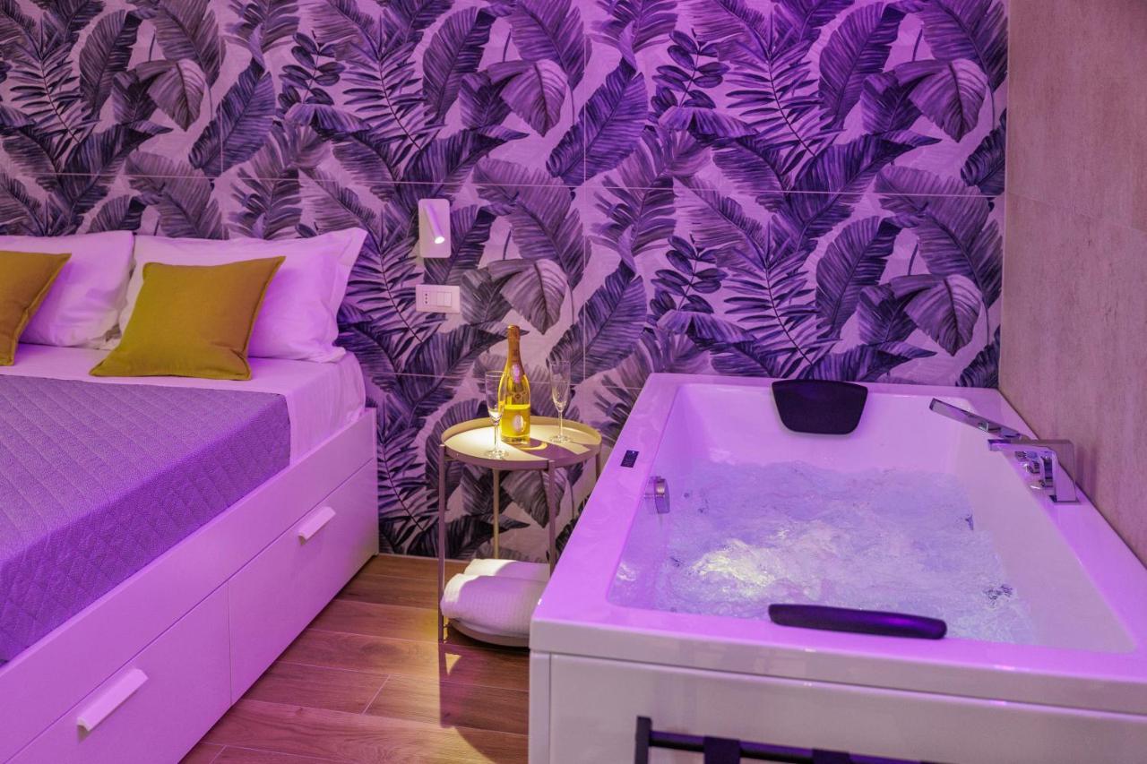 Live Suite Napoli Экстерьер фото