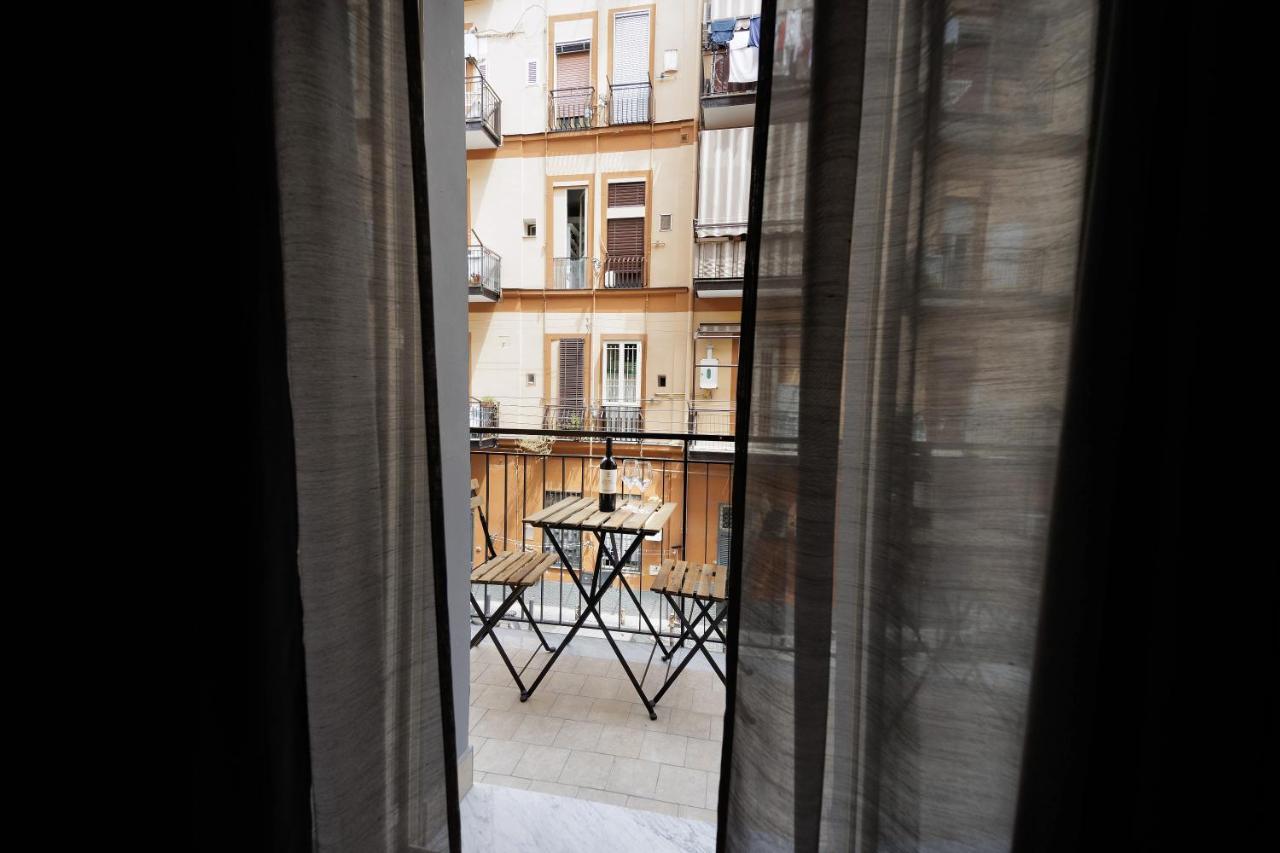 Live Suite Napoli Экстерьер фото